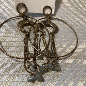 Look beautiful with stones